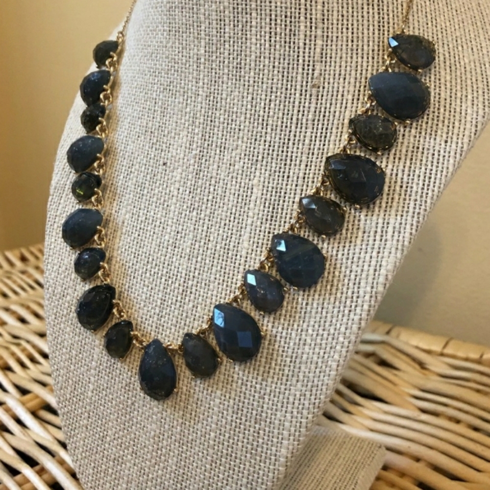 Statement necklace - Picture 2 of 4